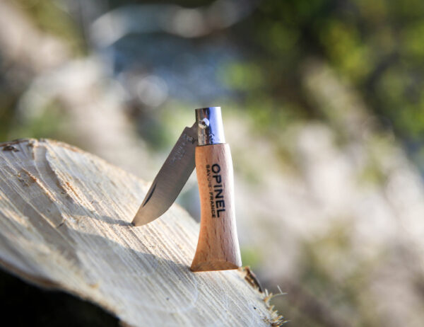 N°02 Stainless Steel