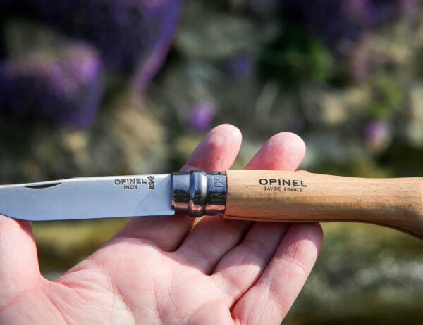 N°09 Stainless Steel